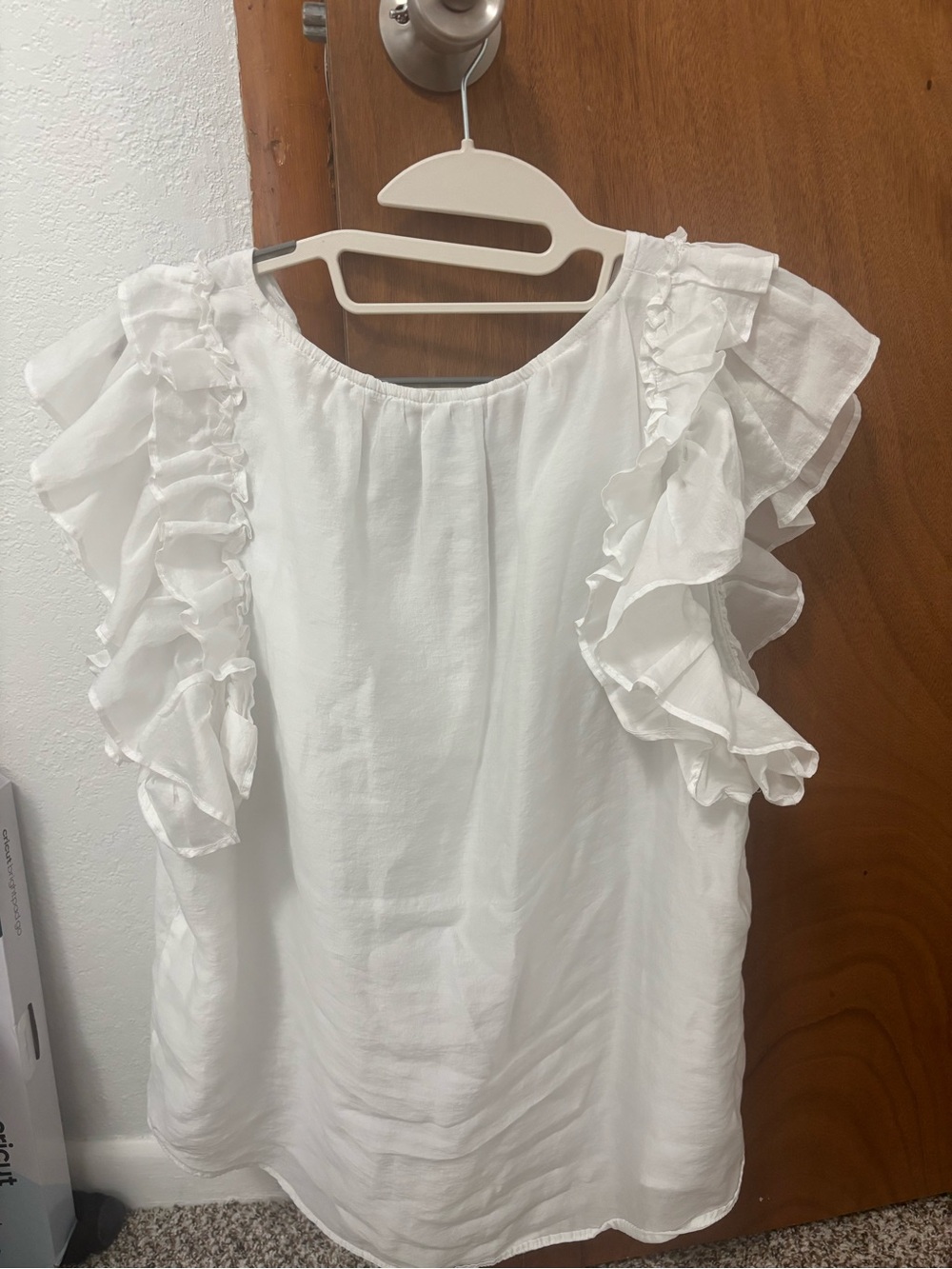 ANTONIO MELANI White Ruffle Sleeve Blouse